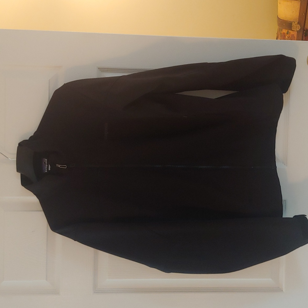 Patagonia rain/wind jacket